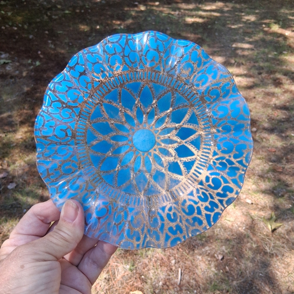 Sydenstricker Handmade Blue and Clear Fused Glass Ruffled Bowl Dish Signed